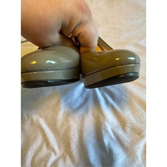 Prada size 39 US 9 grey patent leather pump platform heels - EUC - Picture 8 of 10